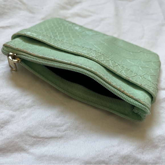 🧚mint snakeskin mini wallet🧚 - Picture 3 of 3